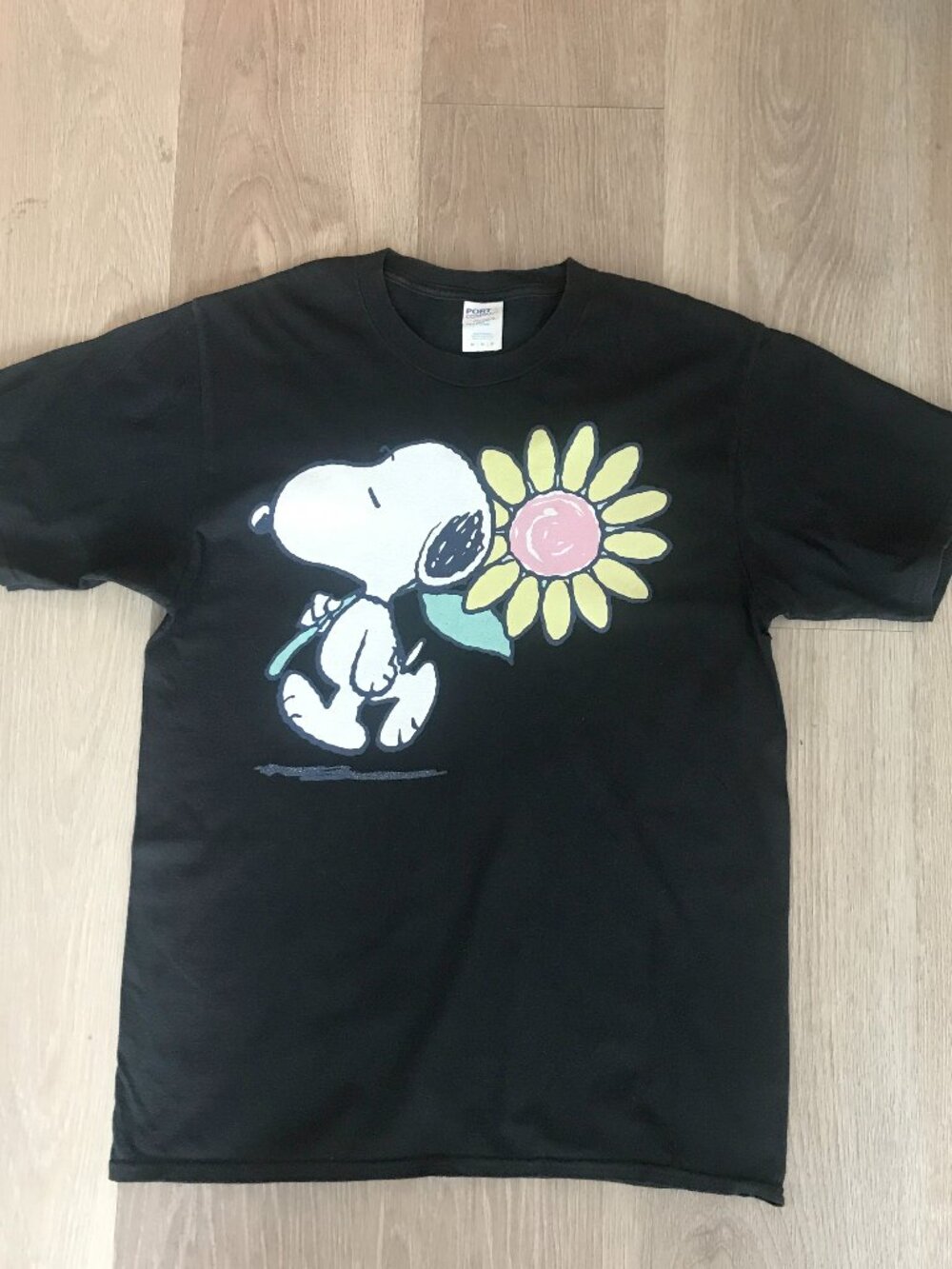 🌻 Snoopy Peanuts Black Graphic Tee | Floral Sunflower Print | 100% Cotton | Med